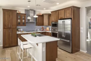 Photo #3: 6188308 Listing