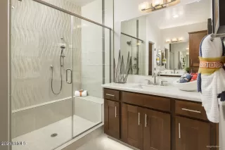 Photo #6: 6188308 Listing