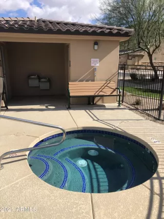 Photo #3: 6188427 Listing