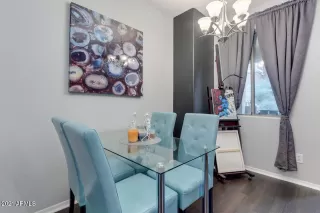 Photo #6: 6188504 Listing