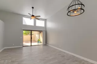 Photo #4: 6188508 Listing