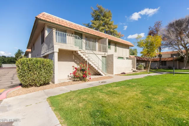 MLS: 6188560 Condo For Sale
