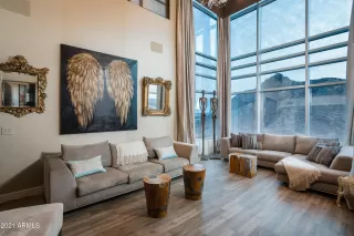 Photo #1: 6188638 Listing