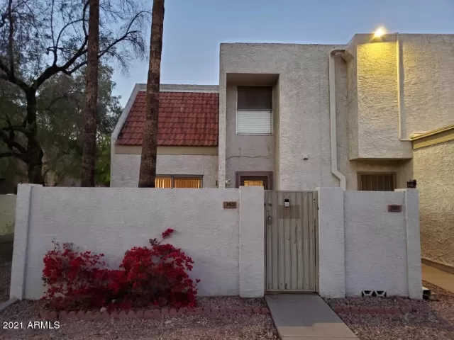 MLS: 6188691 Condo For Sale