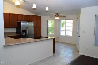 Photo #6: 6188721 Listing