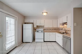 Photo #3: 6188857 Listing