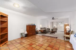 Photo #4: 6188940 Listing