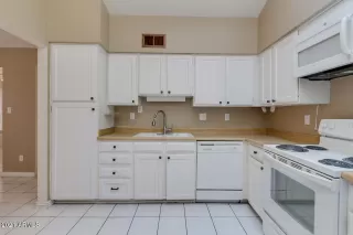 Photo #6: 6189117 Listing 