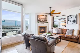 Photo #3: 6189125 Listing