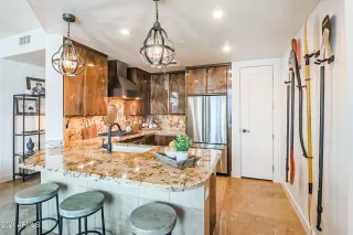 Photo #5: 6189125 Listing