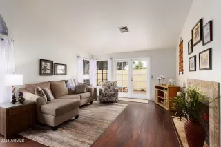 Photo #3: 6189141 Listing