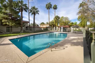 Photo #6: 6189345 Listing