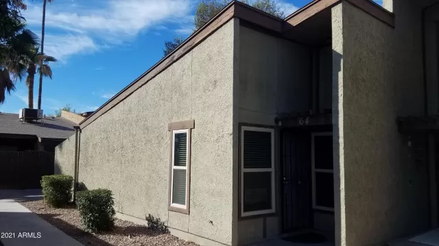 MLS: 6189589 Condo For Sale