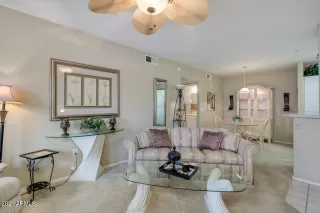 Photo #5: 6189906 Listing