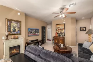 Photo #6: 6189997 Listing 