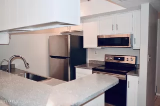 Photo #2: 6190060 Listing 