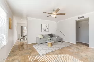 Photo #6: 6190167 Listing