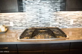 Photo #4: 6190172 Listing 