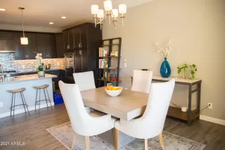 Photo #6: 6190172 Listing 