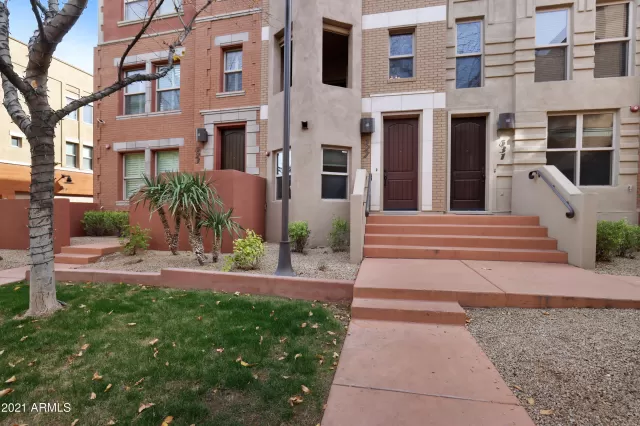MLS: 6190192 Condo For Sale