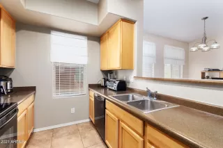 Photo #6: 6190215 Listing