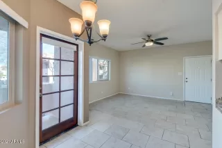 Photo #4: 6190242 Listing