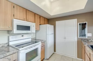 Photo #5: 6190242 Listing