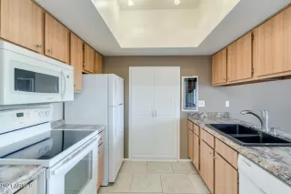 Photo #6: 6190242 Listing