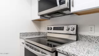 Photo #5: 6190584 Listing