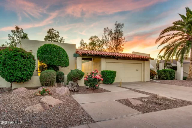 MLS: 6190674 Condo For Sale