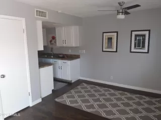 Photo #3: 6190681 Listing 