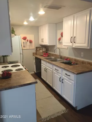 Photo #6: 6190681 Listing 