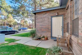 Photo #3: 6190758 Listing