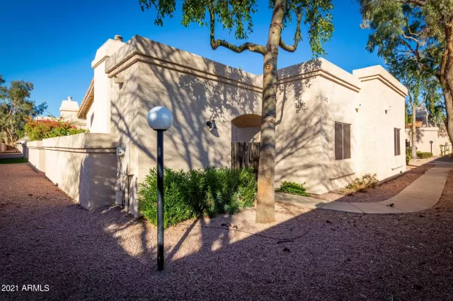 MLS: 6190882 Condo For Sale