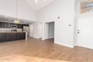 Photo #4: 6190882 Listing