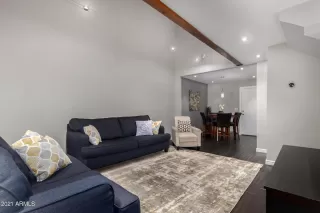 Photo #4: 6190933 Listing