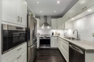 Photo #6: 6190933 Listing