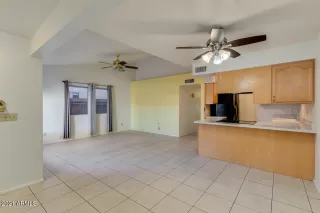 Photo #4: 6190965 Listing