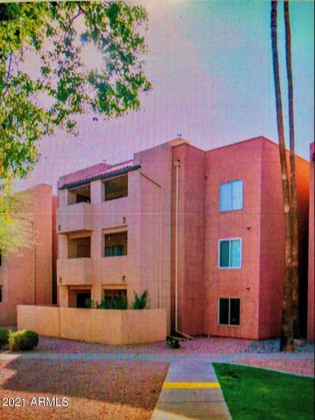 MLS: 6191524 Condo For Sale