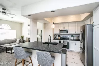 Photo #2: 6191613 Listing