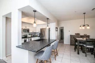 Photo #3: 6191613 Listing