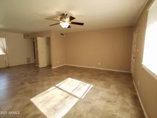 Photo #4: 6191799 Listing