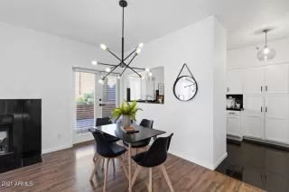 Photo #4: 6191941 Listing