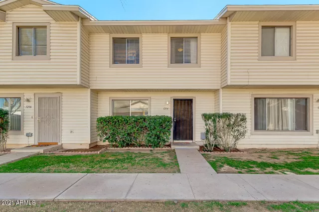 MLS: 6191942 Condo For Sale