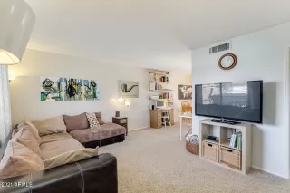 Photo #3: 6191942 Listing