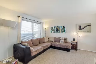 Photo #5: 6191942 Listing