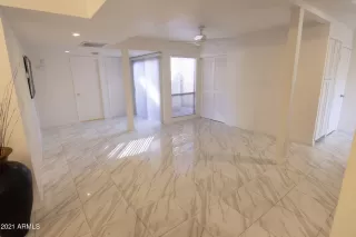 Photo #6: 6192155 Listing