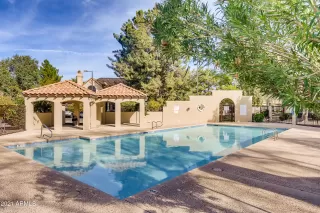 Photo #4: 6192355 Listing