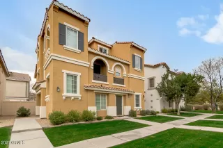 Photo #1: 6192460 Listing