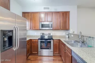 Photo #2: 6192460 Listing